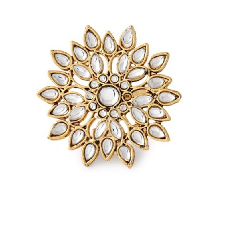 Gold-Plated & White Kundan-Studded & Beaded Jadau Jewellery Set